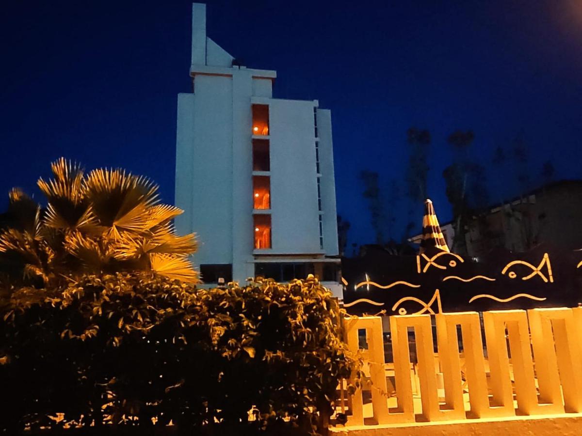 Hotel Senior Cattolica Exterior foto